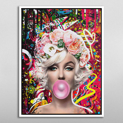 Gum Marilyn Monroe and Audrey Hepburn