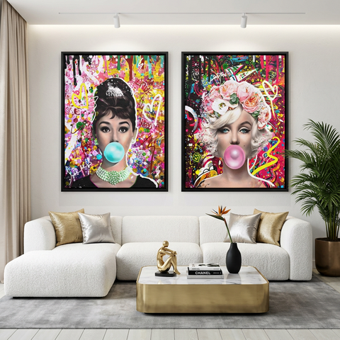 Gum Marilyn Monroe and Audrey Hepburn