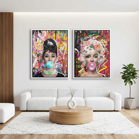 Gum Marilyn Monroe and Audrey Hepburn