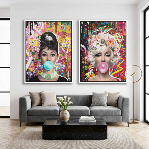 Gum Marilyn Monroe and Audrey Hepburn
